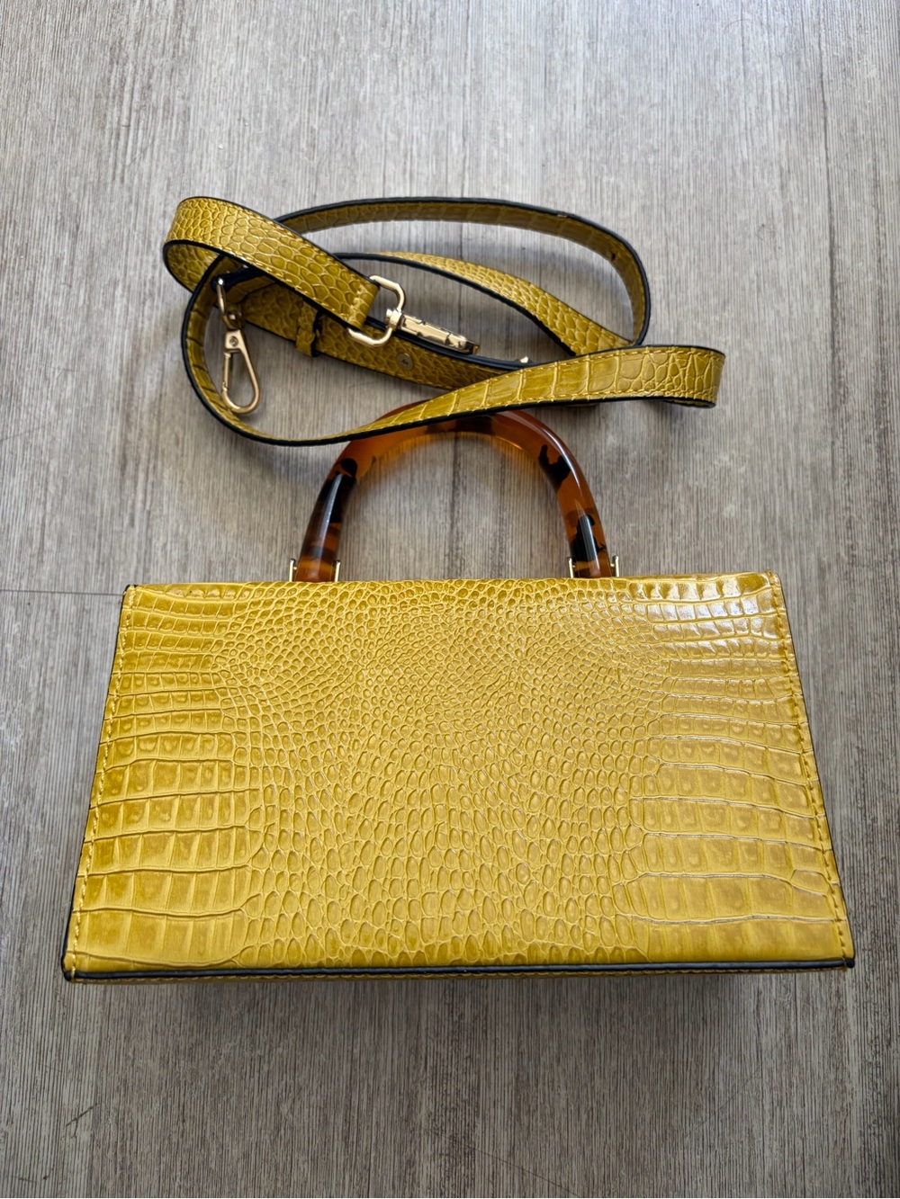 Yellow Croc-Embossed HandBag - Picture 4 of 6